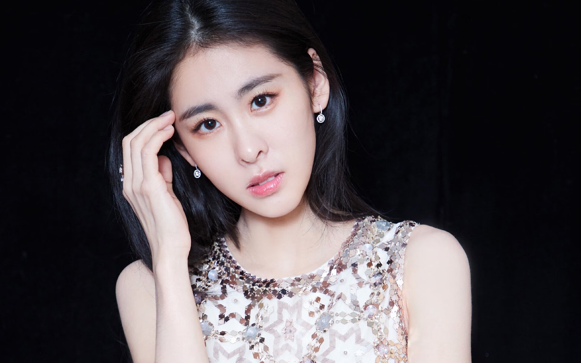 九游sports-瑜伽冥想与运动结合，放松身心迎接新挑战，冥想与瑜伽的区别与联系