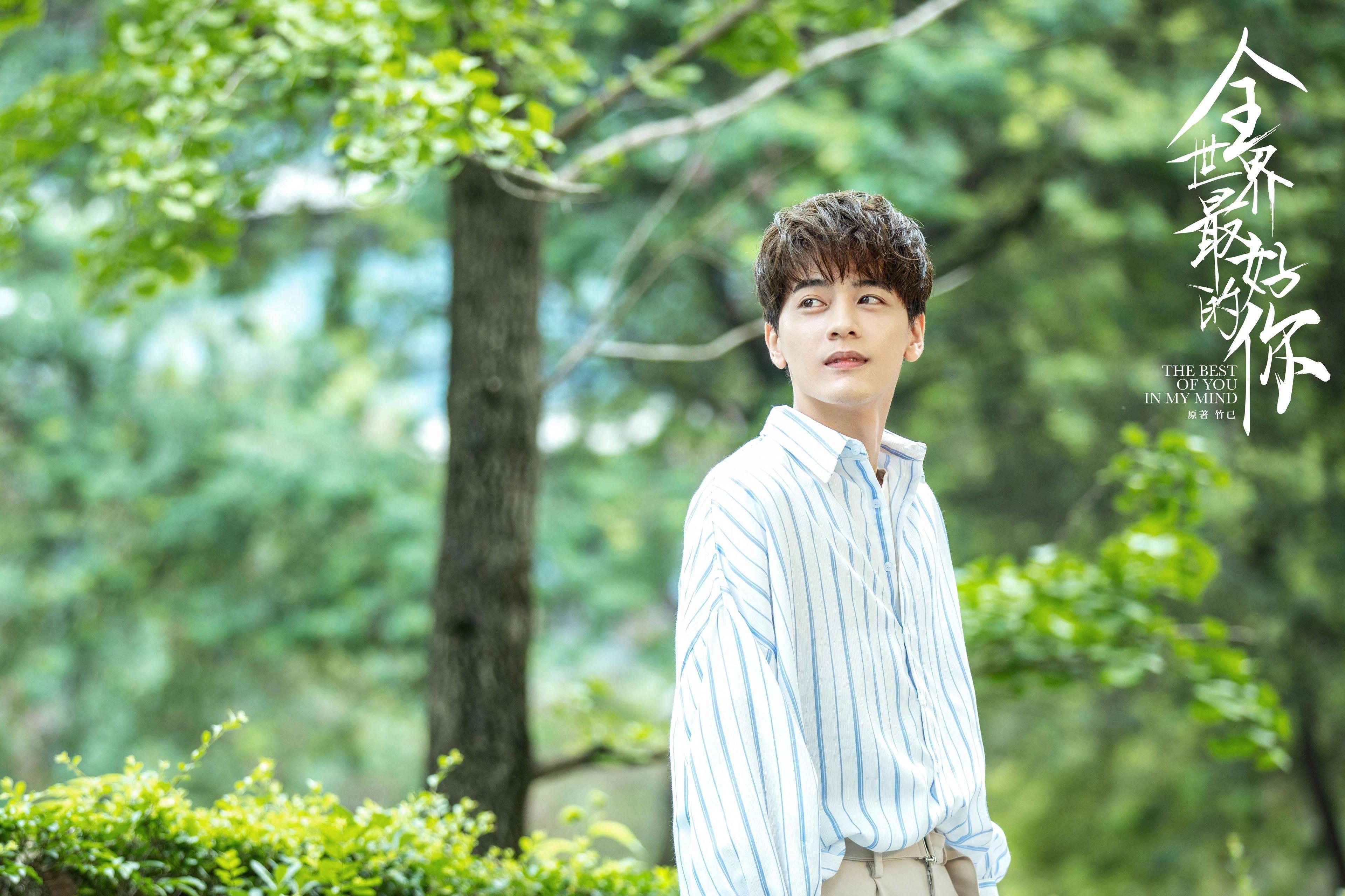 利兹联进攻节奏明快,白玫瑰军团剑指升级,利兹白玫瑰公寓