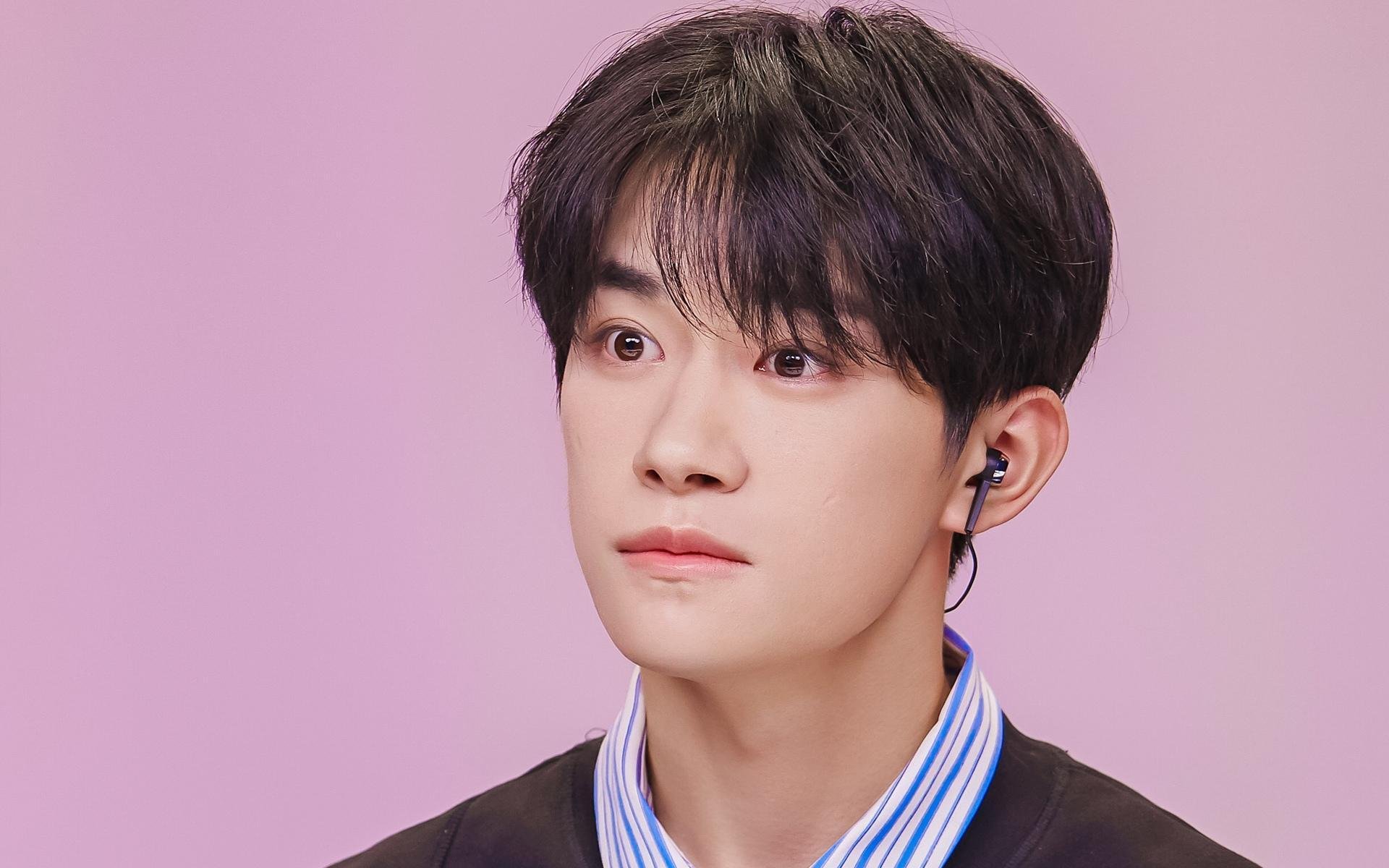 法甲裁判风格改革对比赛节奏管理的影响，法甲裁判故意踢球员后果