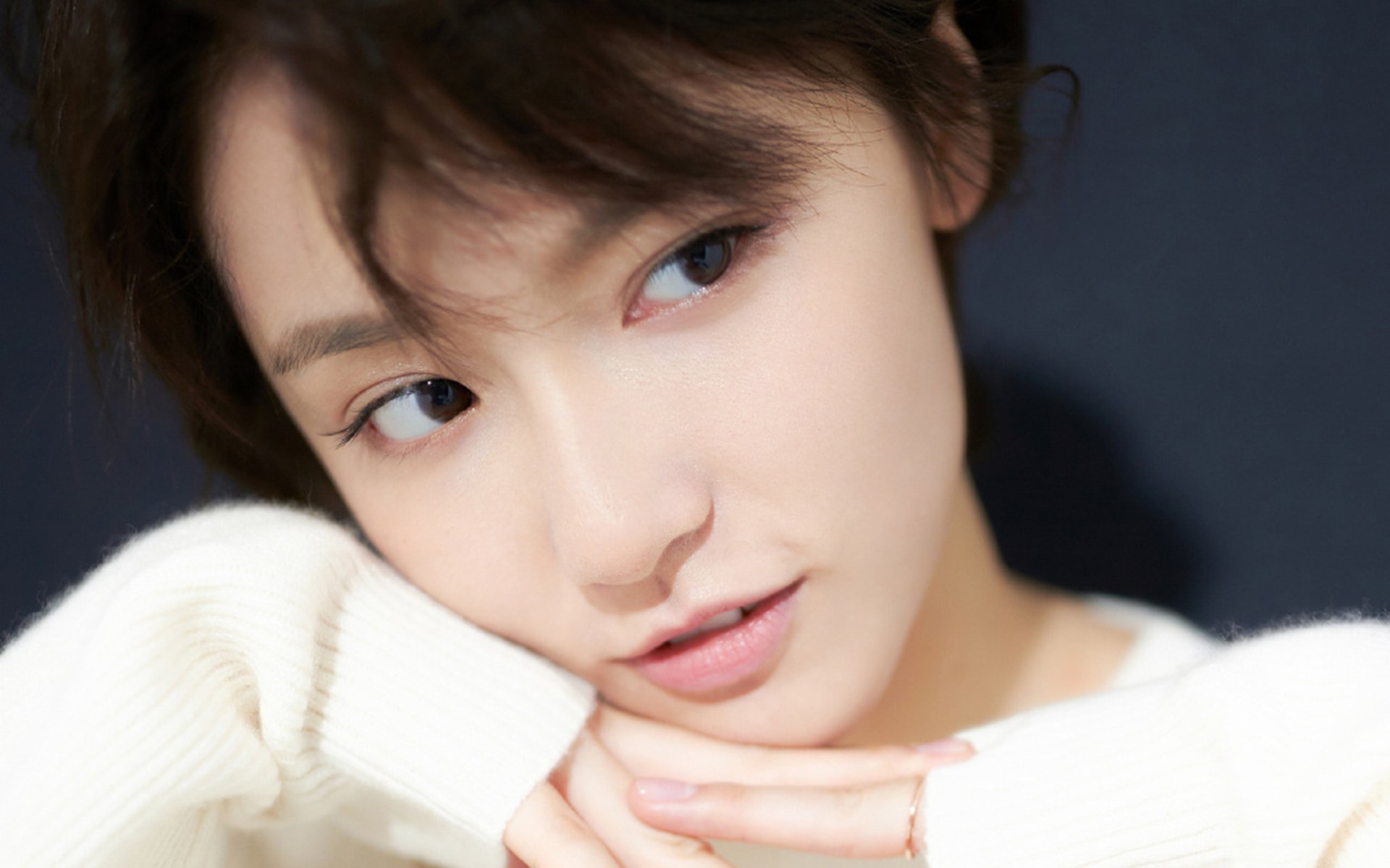 热刺锋线频繁换位造成混乱局面,热刺巅峰阵容