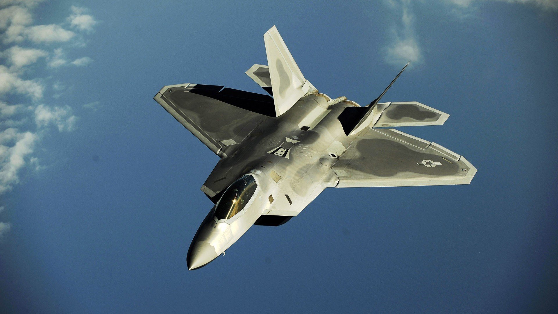 弗朗索瓦·霍尔茨豪伊泽：稳固的后场与精准的传球，确保南非队的流畅进攻