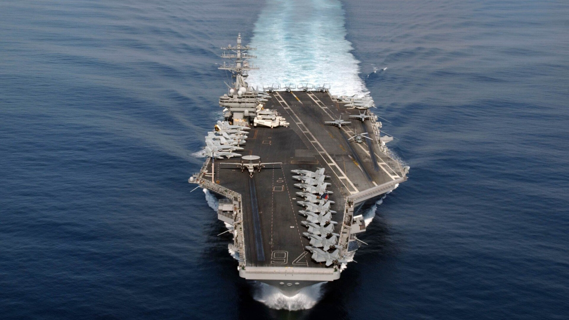 九游下载安装-德克斯冲刺阶段技压群雄夺得佳绩，德克斯鞋子